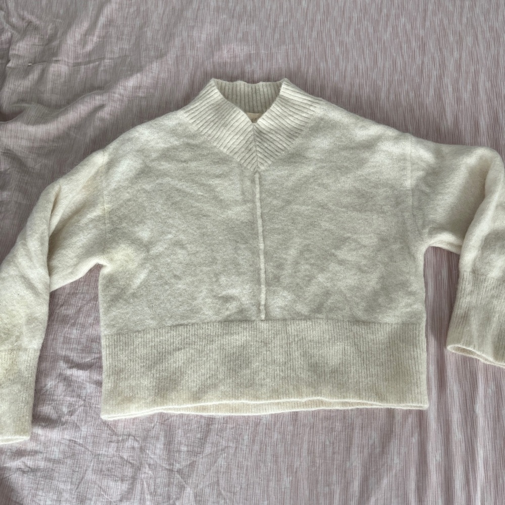 H&M Mohair / Wool / Blend Cozy Cream Women's Sweater